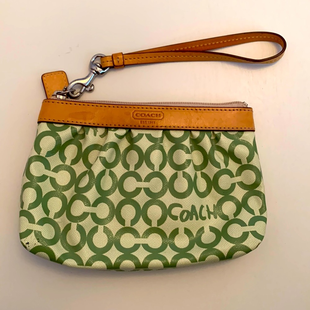Coach leather little “c” wristlet in green!